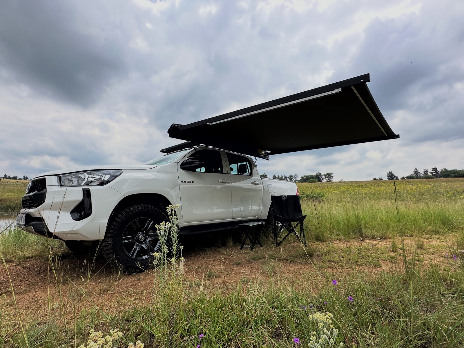 Eezi-Awn Swift Xtreme Awning - Image 7