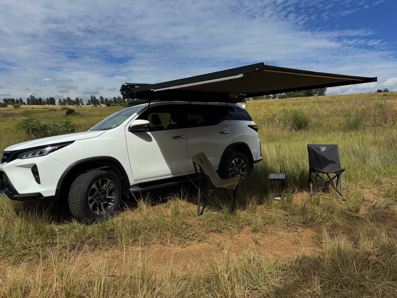 Eezi-Awn Swift Xtreme Awning - Image 4