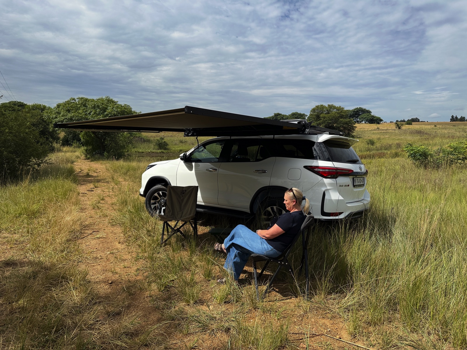Eezi-Awn Swift Xtreme Awning - Image 3