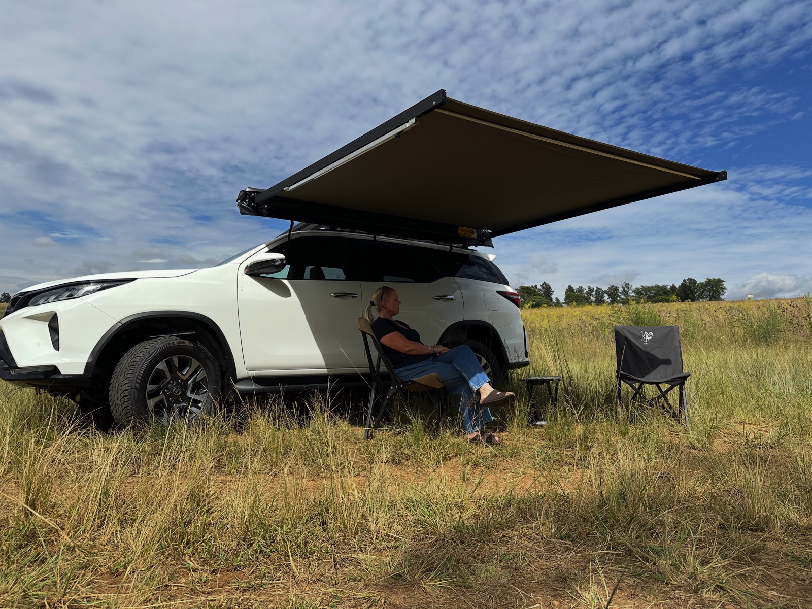 Eezi-Awn Swift Xtreme Awning - Image 2